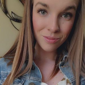 Meet your Posher, Robyn